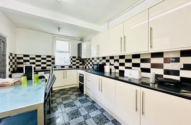 Lenton Boulevard, Radford, Nottingham - Image 2